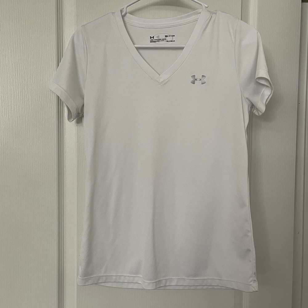 Under Armour DriFit VNeck Shirt